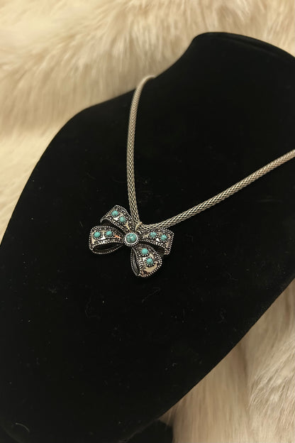 Kittle Bow Necklace