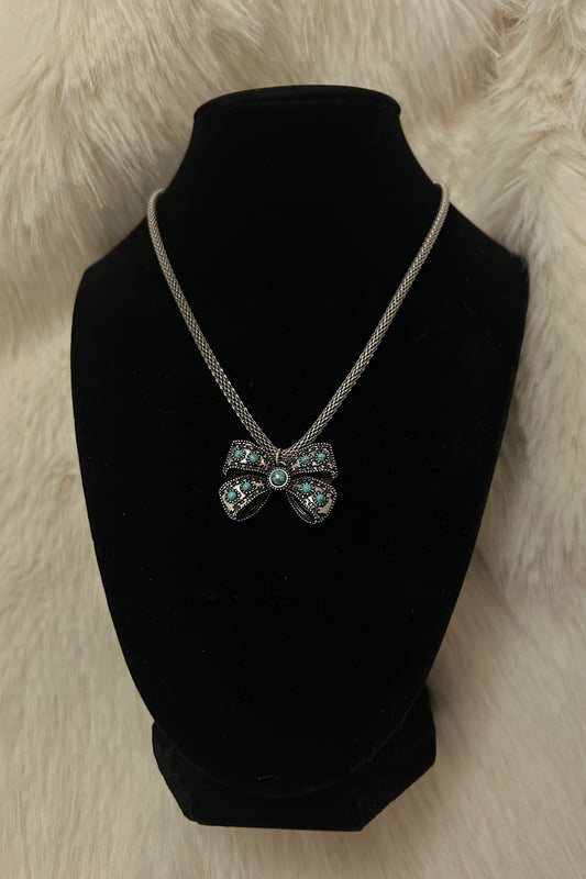 Kittle Bow Necklace