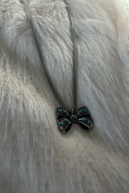 Kittle Bow Necklace